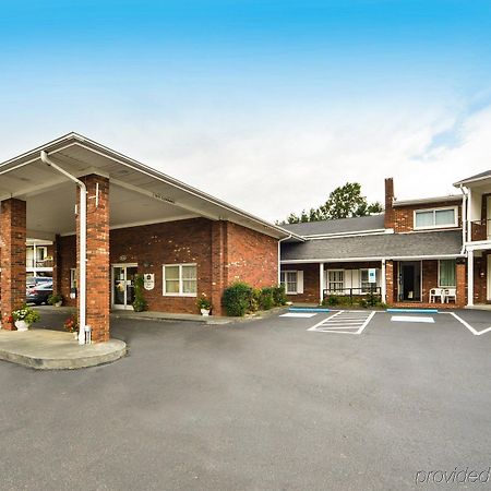 Days Inn By Wyndham Jefferson מראה חיצוני תמונה