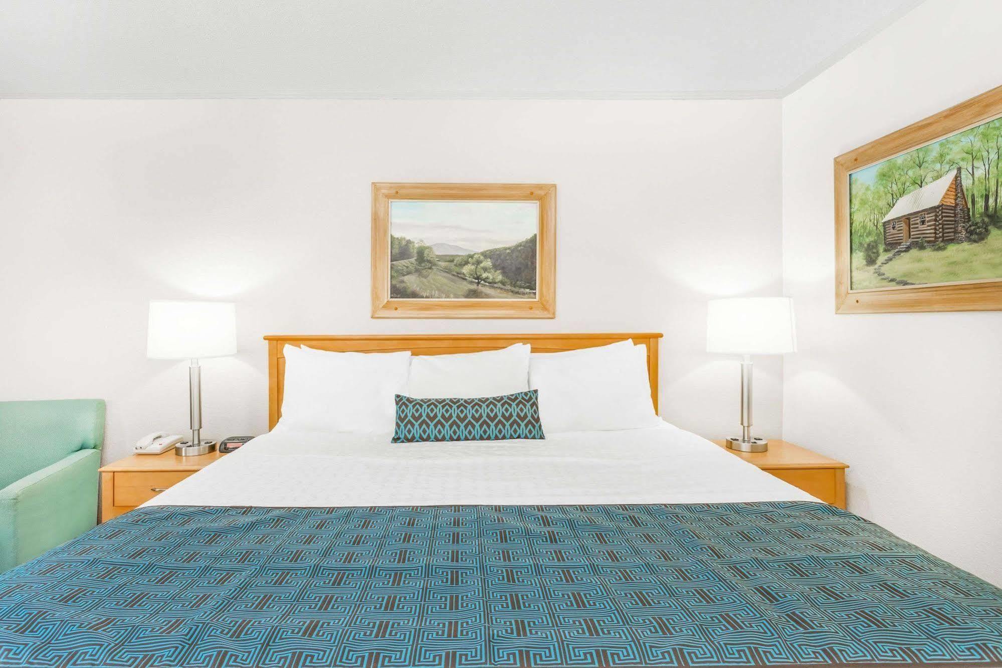 Days Inn By Wyndham Jefferson מראה חיצוני תמונה