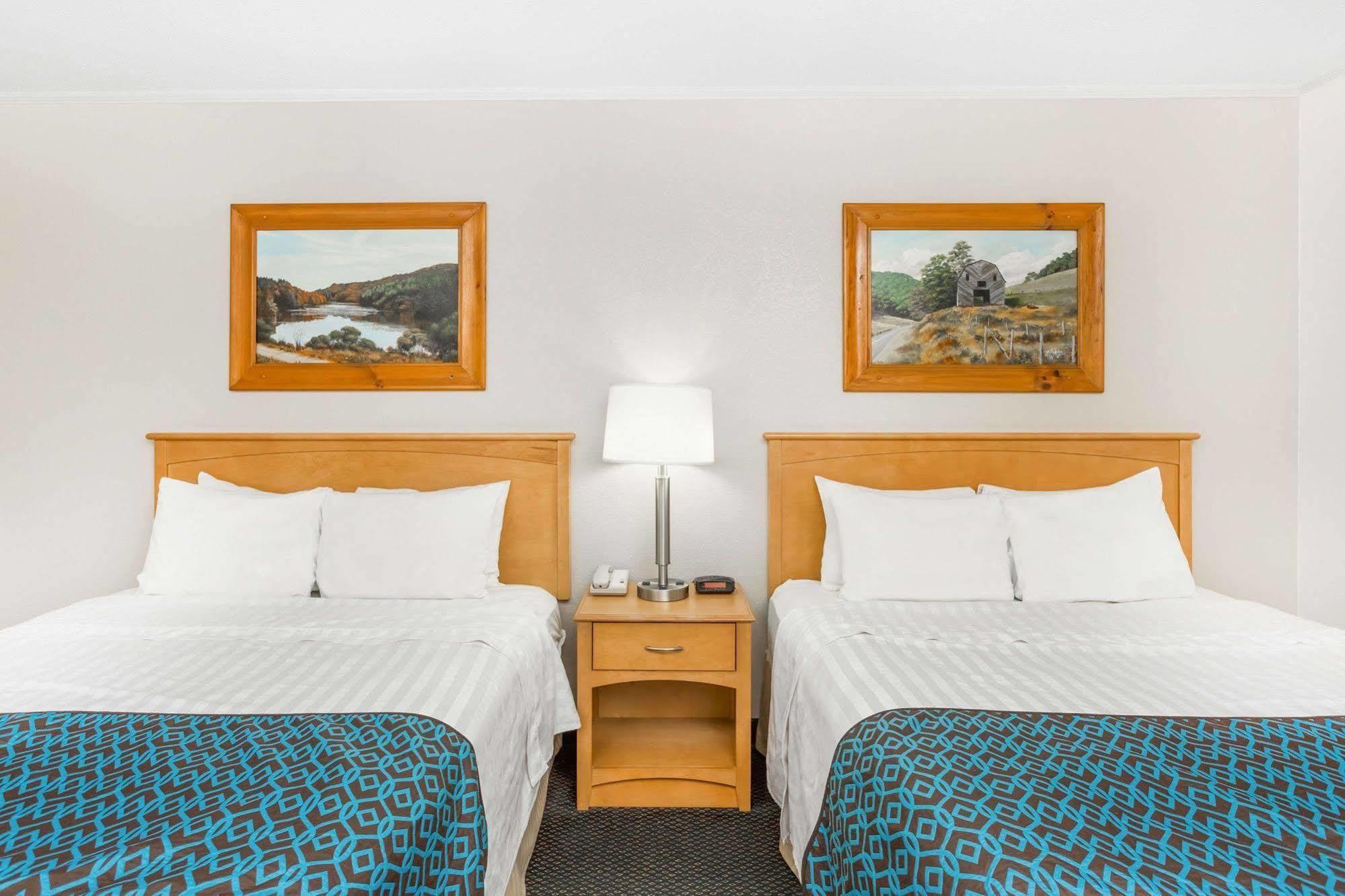 Days Inn By Wyndham Jefferson מראה חיצוני תמונה